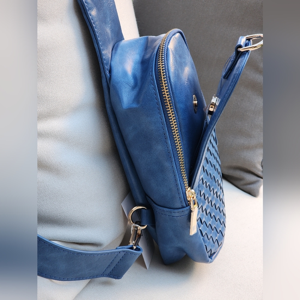 Pretty Simple Women's Waverly Navy Woven Vegan Leather Sling Crossbody Bag - Picture 6 of 8